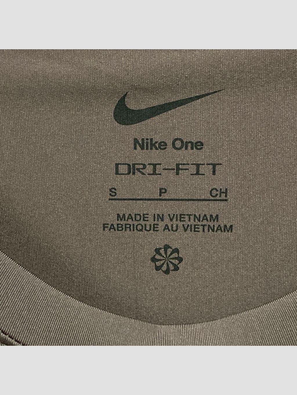 Polera NIKE - Talla S (VOP01044230)-1