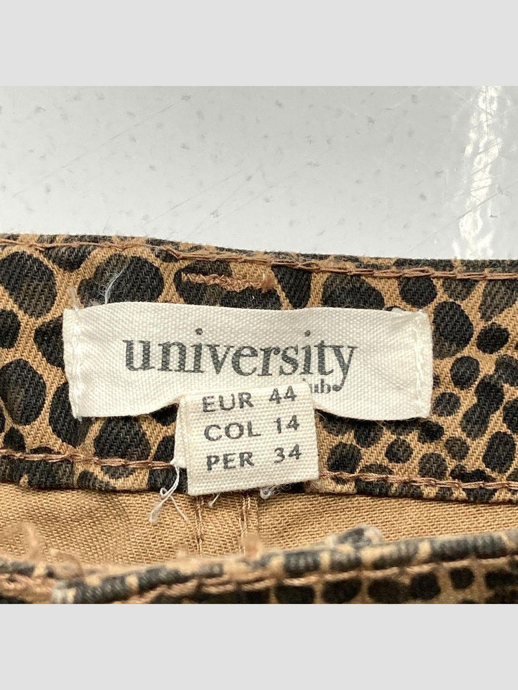 Short UNIVERSITY CLUB - Talla 44 (VOP00921566)-2