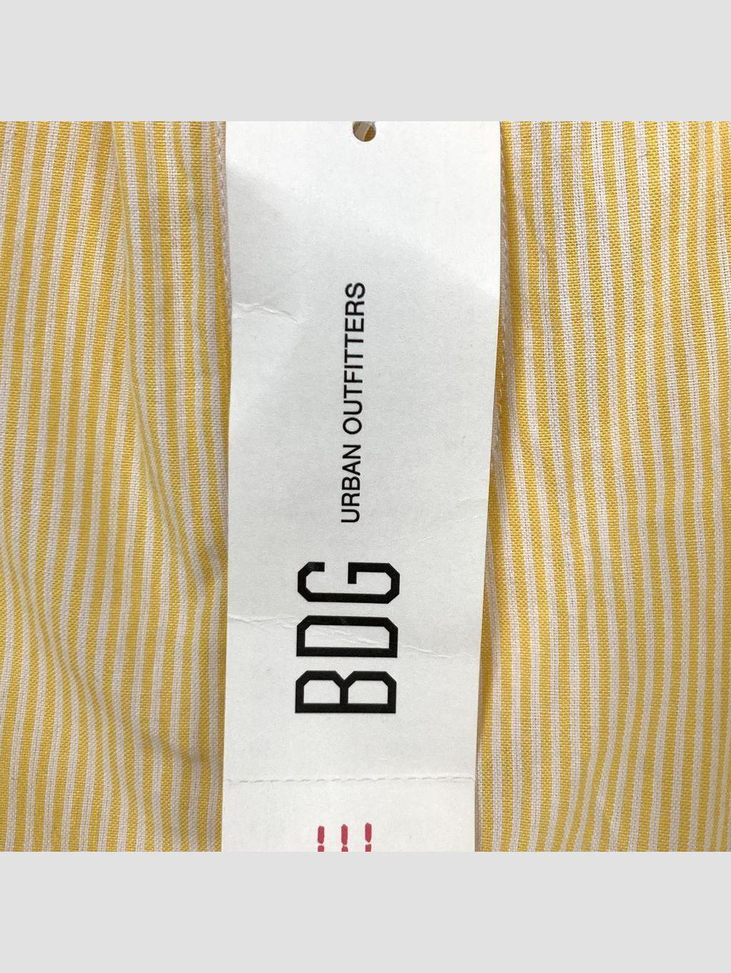 Short URBAN OUTFITTERS - Talla 40 (VOP01123463)-2