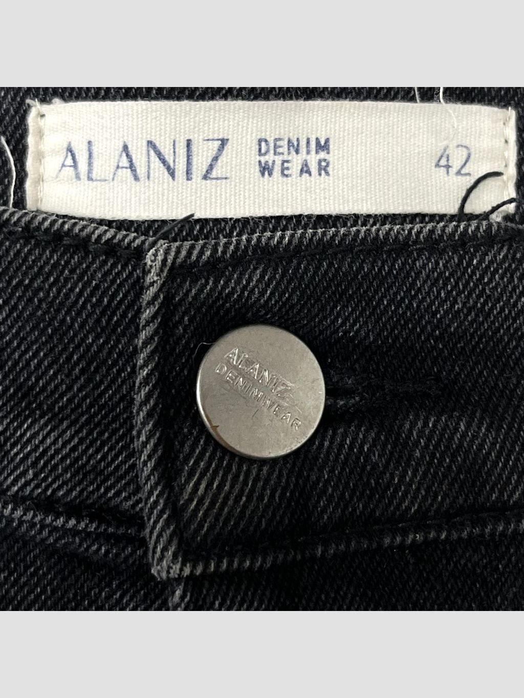 Short ALANIZ - Talla 42 (VOP01196386)-2
