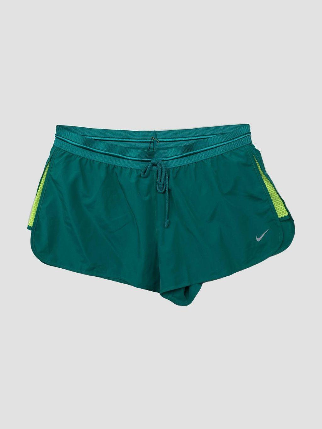 Short NIKE - Talla 40 (VOP01223986)-0