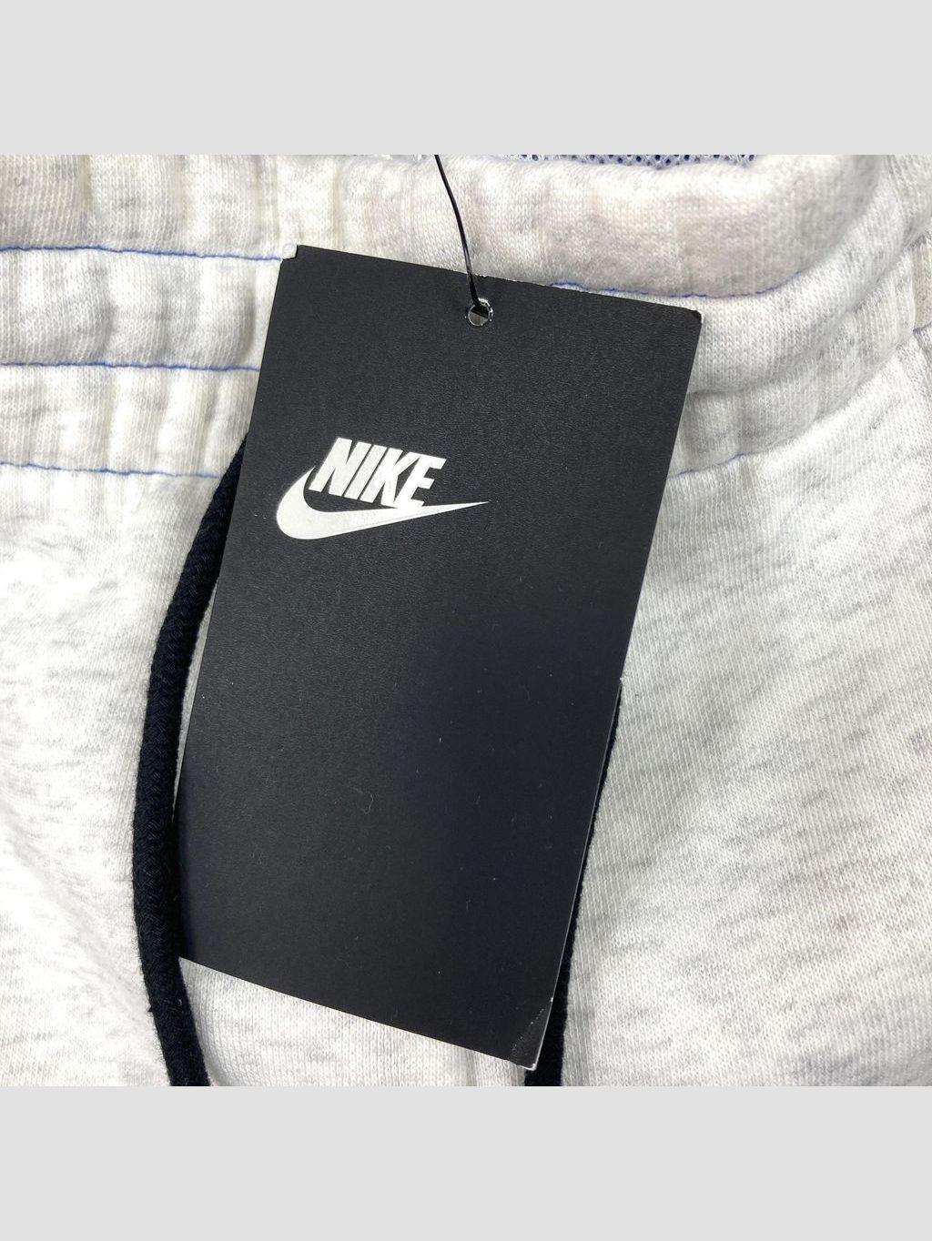 Buzo NIKE - Talla 36 (VOP01168756)-2