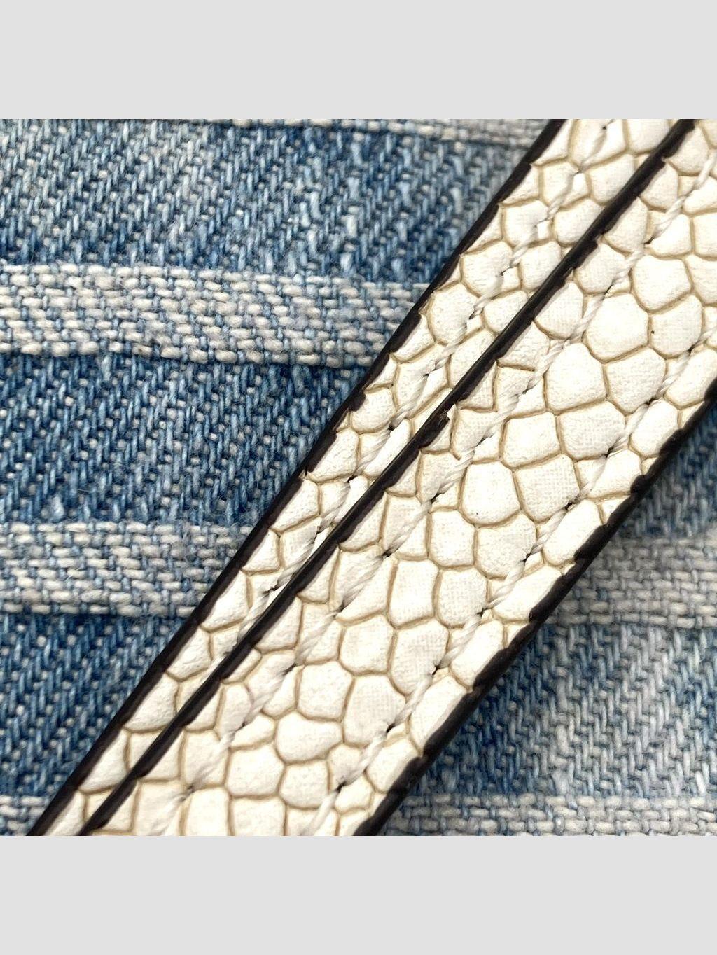 Billetera GUESS - Talla Talla Única (VOP01071645)-4