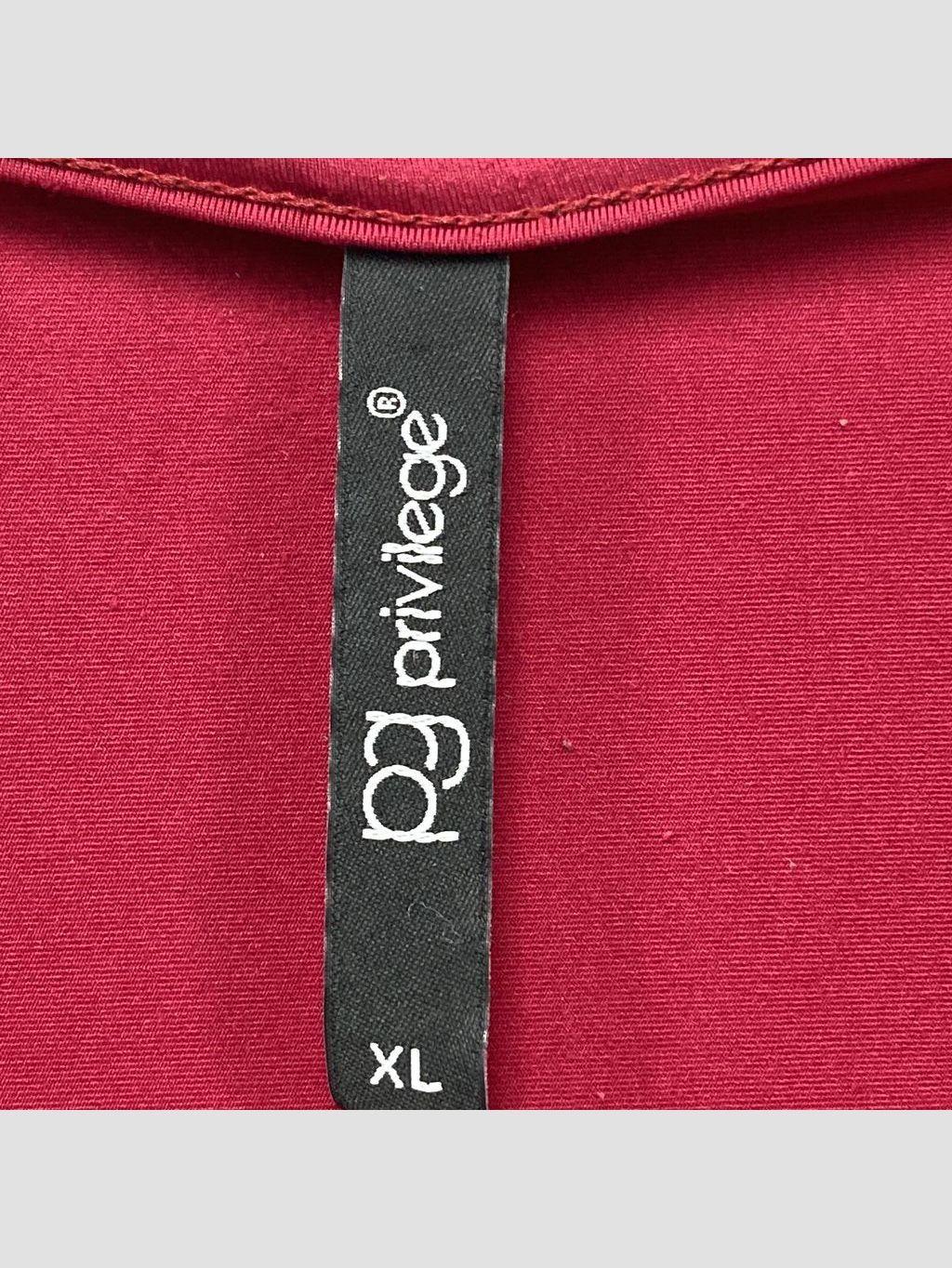 Polera DALÚ BY PRIVILEGE - Talla XL (VOP00913337)-1