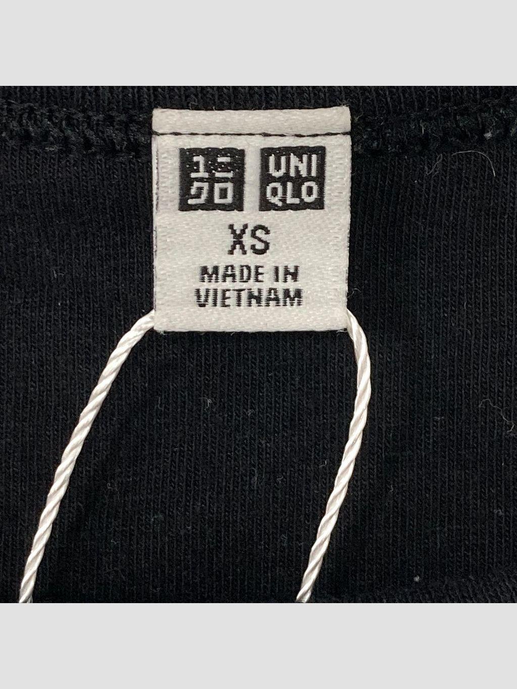 Polera sin mangas UNIQLO - Talla XS (VOP01082542)-1
