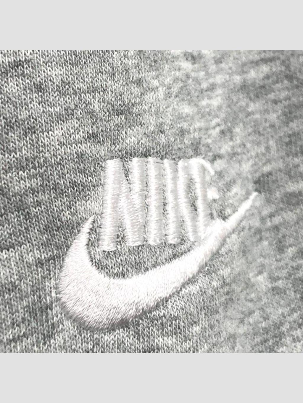 Buzo NIKE - Talla 38 (VOP00793728)-1