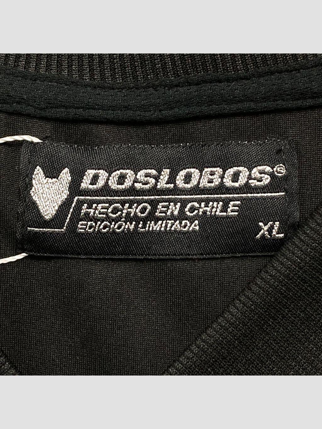 Polera DOSLOBOS - Talla XL (VOP01016747)-1