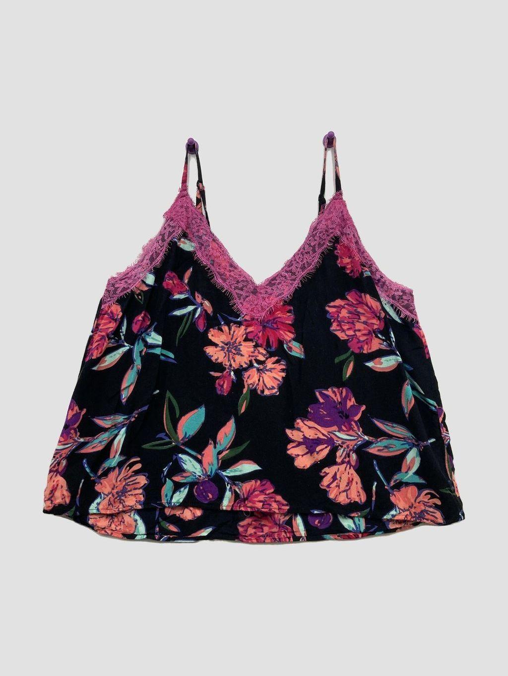 Polera sin mangas LOUNGE - Talla M (VOP01052795)-0