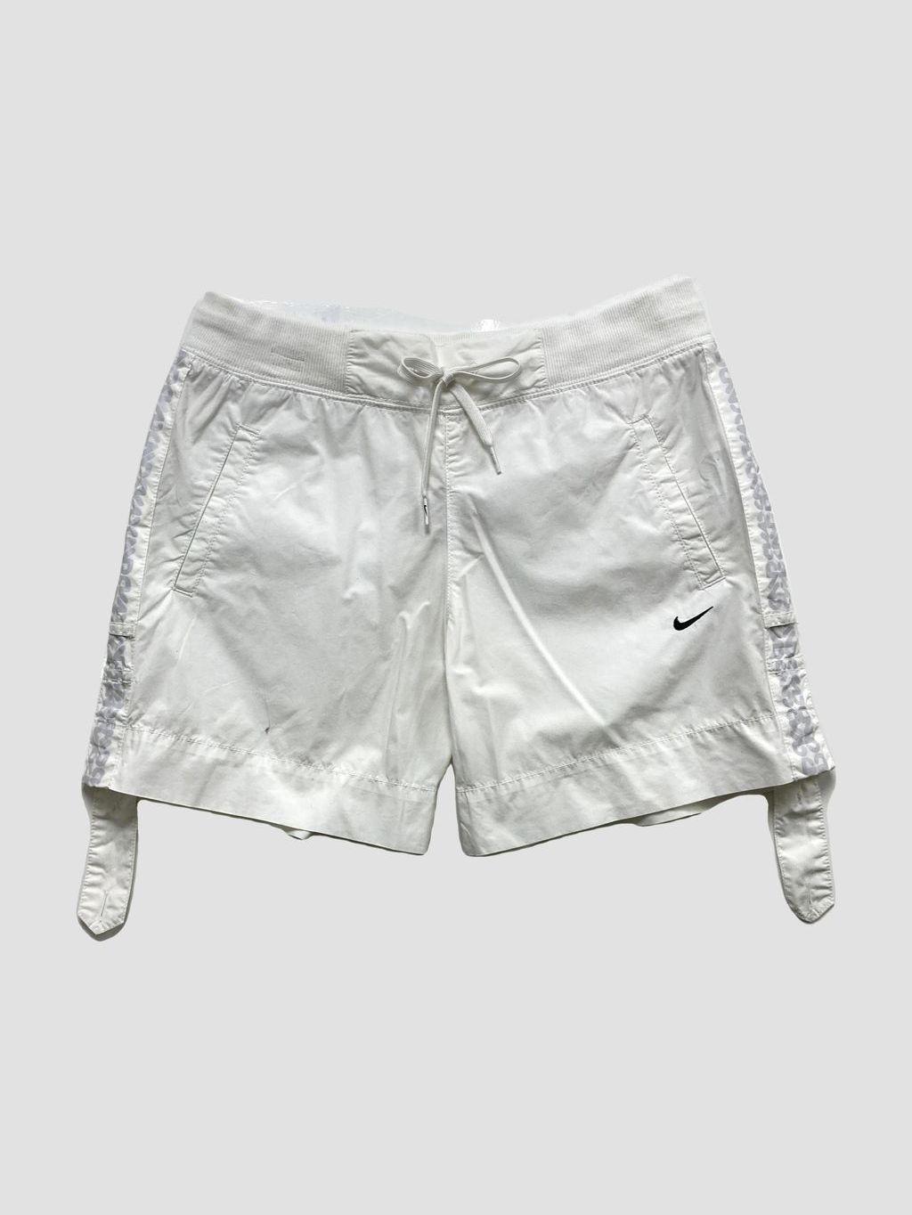 Short NIKE - Talla 40 (VOP00884343)-0