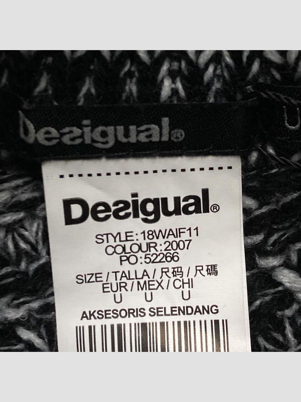 Poncho DESIGUAL - Talla M (VOP00942965)-1