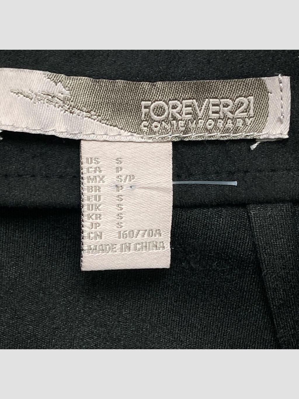 Falda corta FOREVER 21 - Talla 36 (VOP01002815)-1