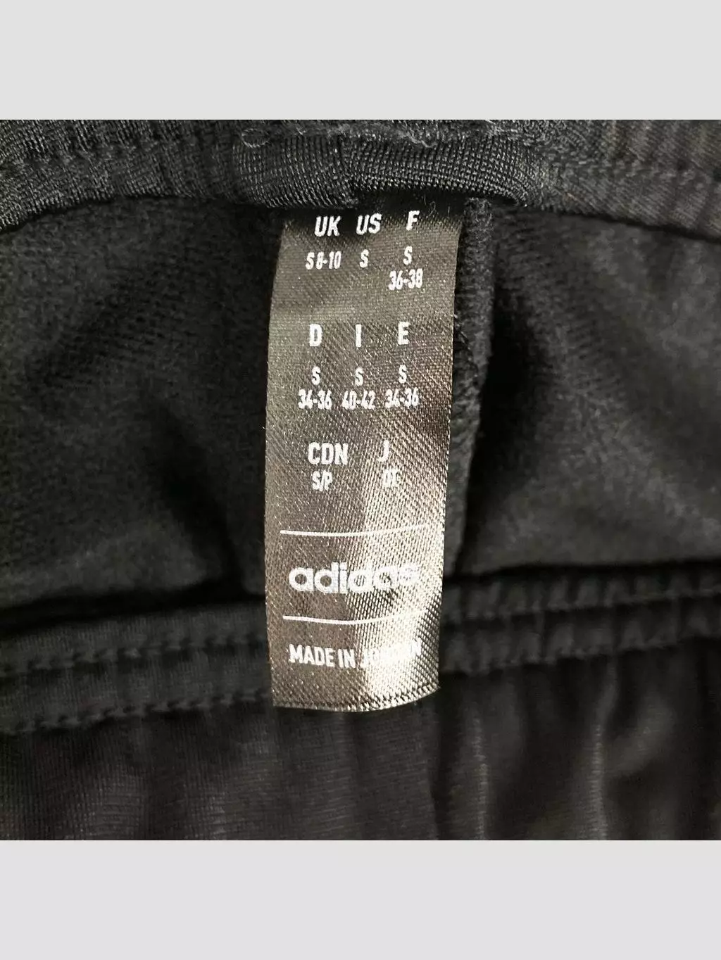 Buzo ADIDAS - Talla 36 (VOP01153853)-1