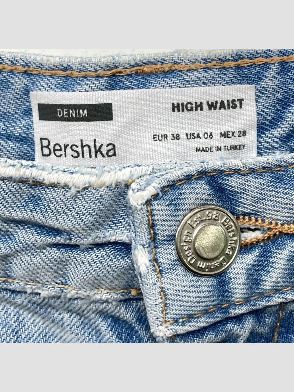Short BERSHKA - Talla 38 (VOP00970009)-2