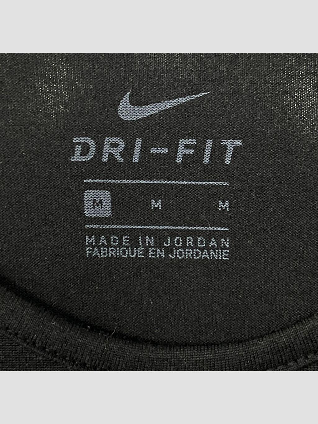 Polera sin mangas NIKE - Talla M (VOP01116823)-1