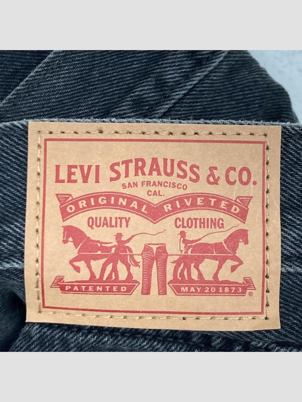 Short LEVI'S - Talla 38 (VOP01132642)-2