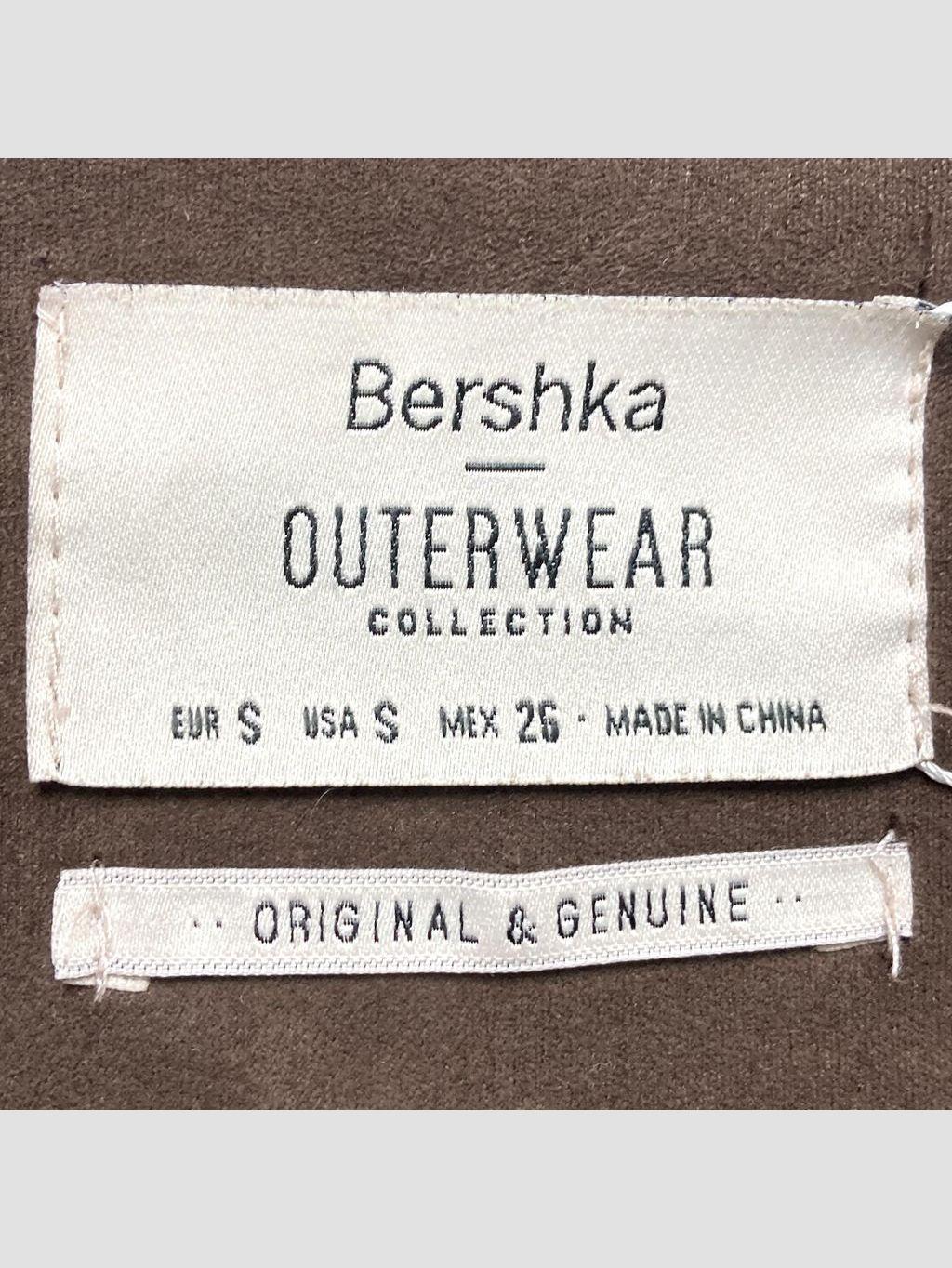 Abrigo BERSHKA - Talla S (VOP00854482)-1