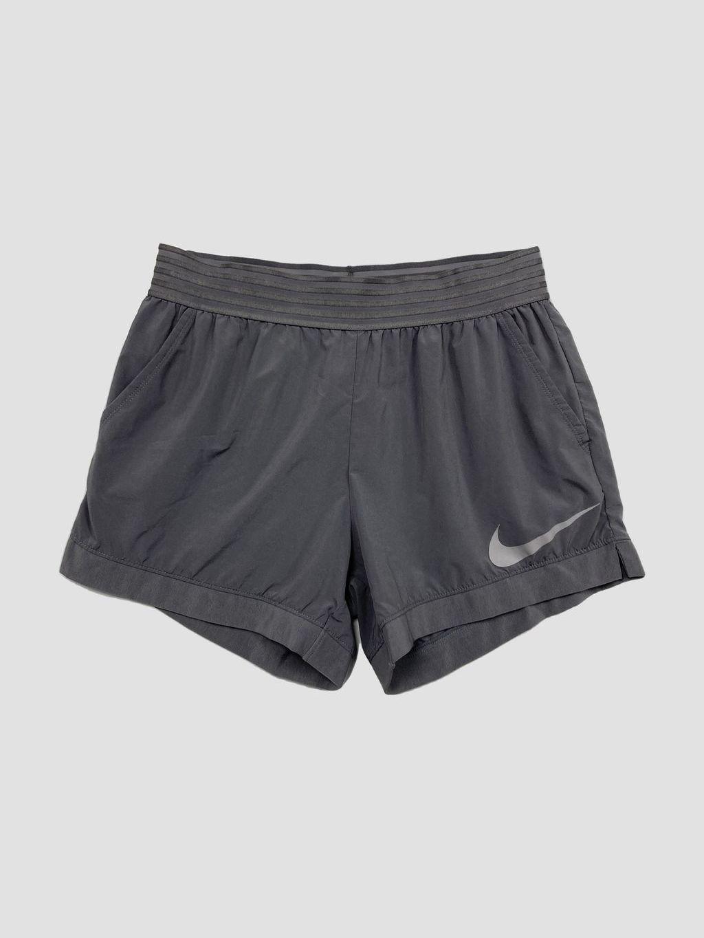 Short NIKE - Talla 38 (VOP01166187)-0