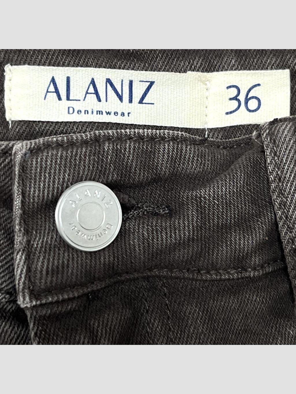 Short ALANIZ - Talla 36 (VOP01103165)-2