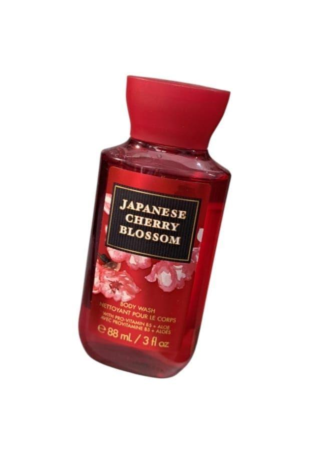 Gel de ducha. JAPANESE CHERRY BLOSSOM. 88ml. Bath & Body Works-1