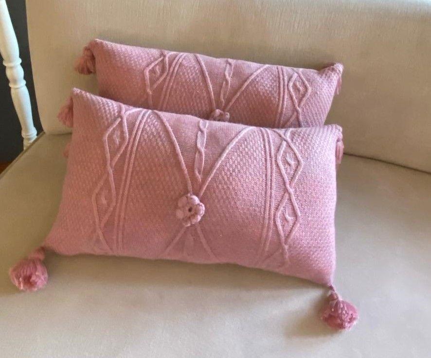 Pack 2 Cojines Palo Rosa Decorativo Con Pom Pom-0