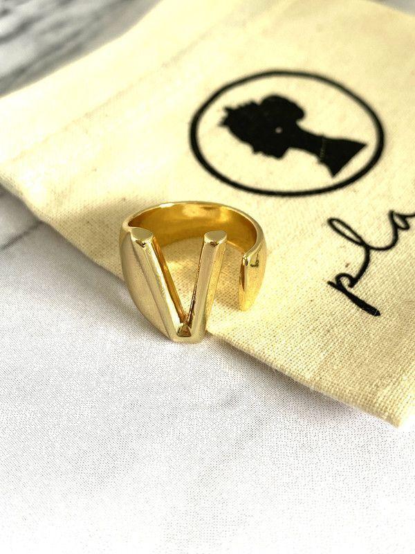 Anillo Letra Versalles Placei-2