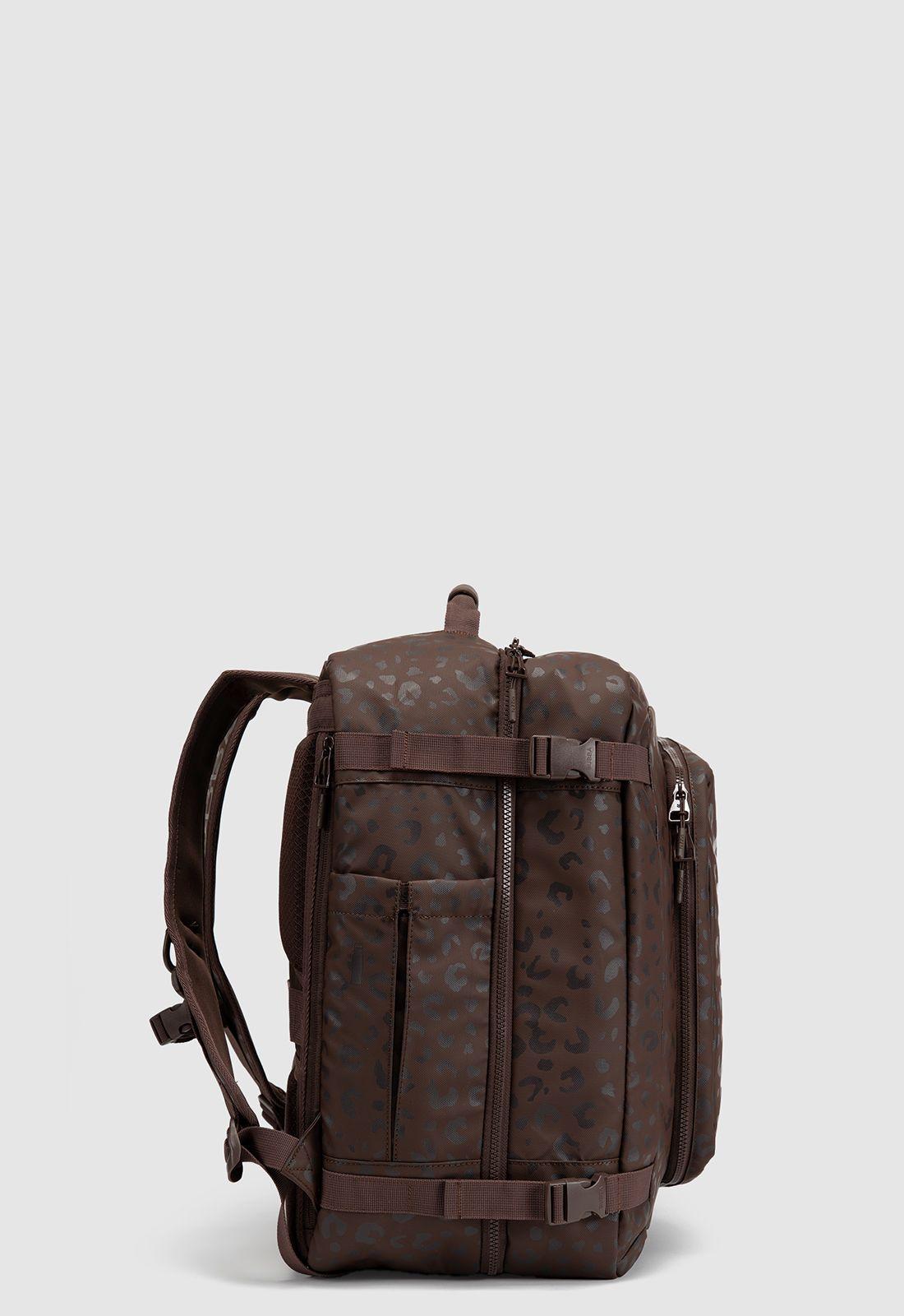 Mochila Travel Cabin Essential Brown Cheetah Bubba Essentials-2