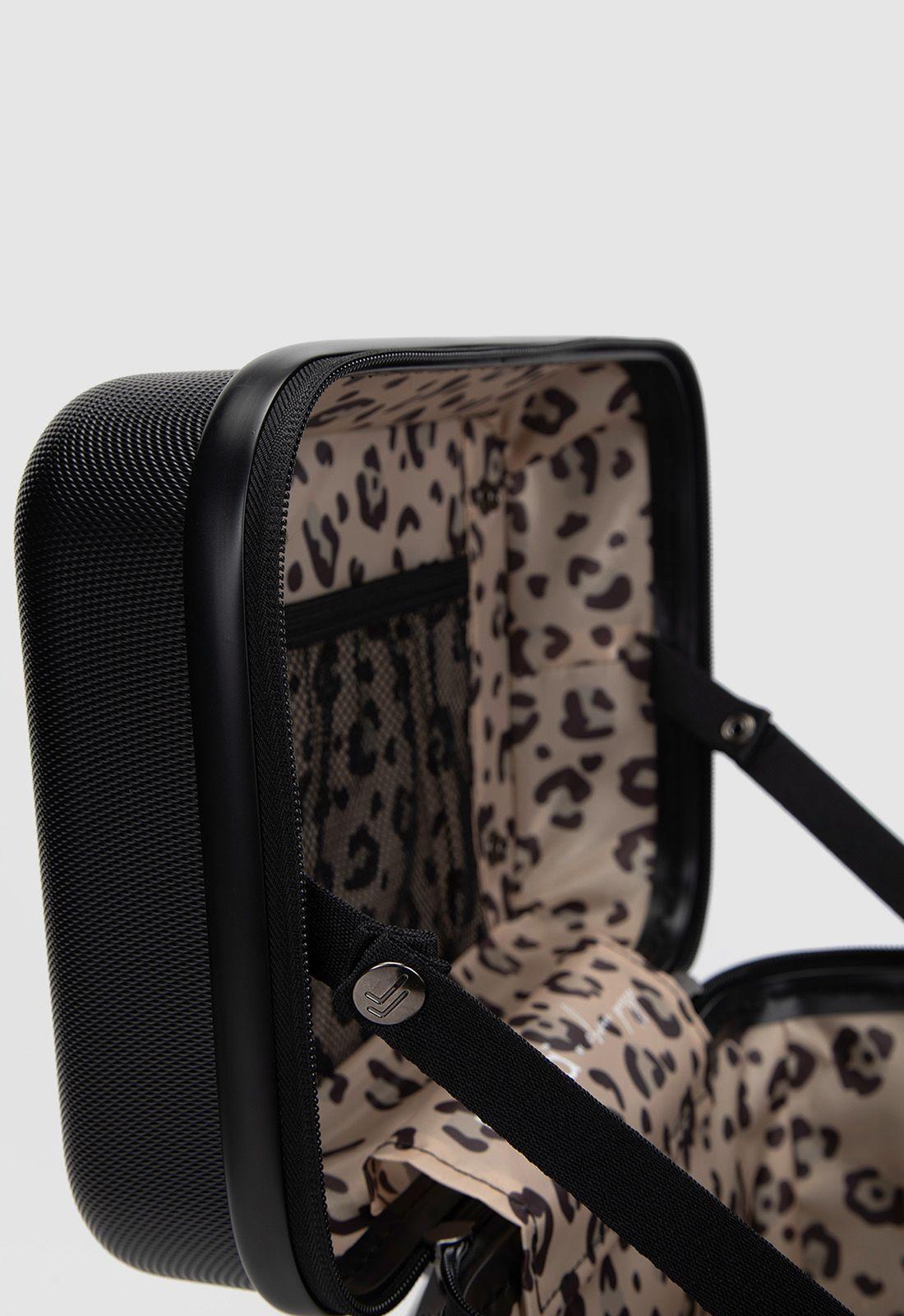 Case Creators Chiara Pruzzo Black Bubba Essentials-5