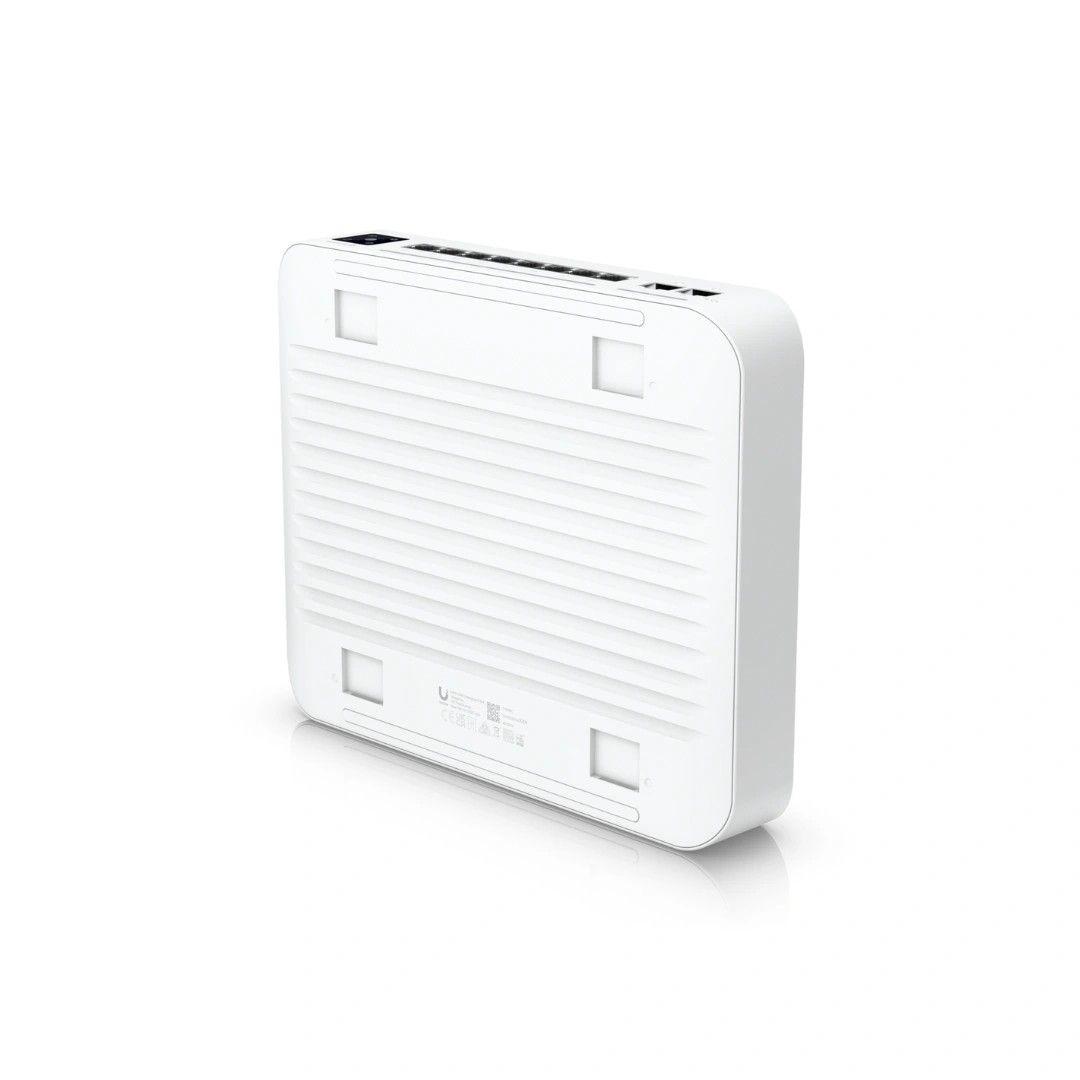 Switch Ubiquiti 8 PoE 120 W con 2 SFP+ 10G-1