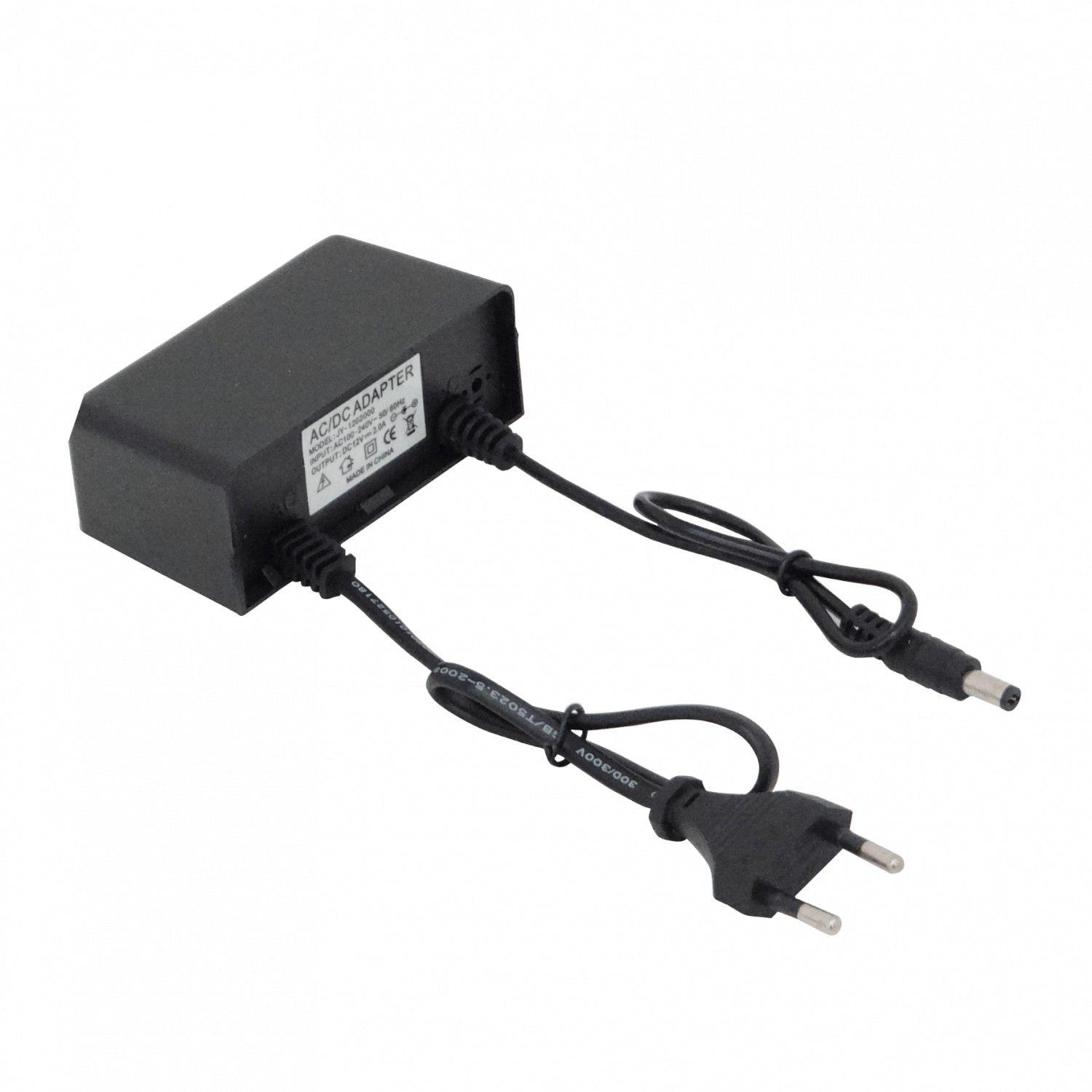 Fuente de poder 12V 2A con conector 5,5x2,1 mm-1