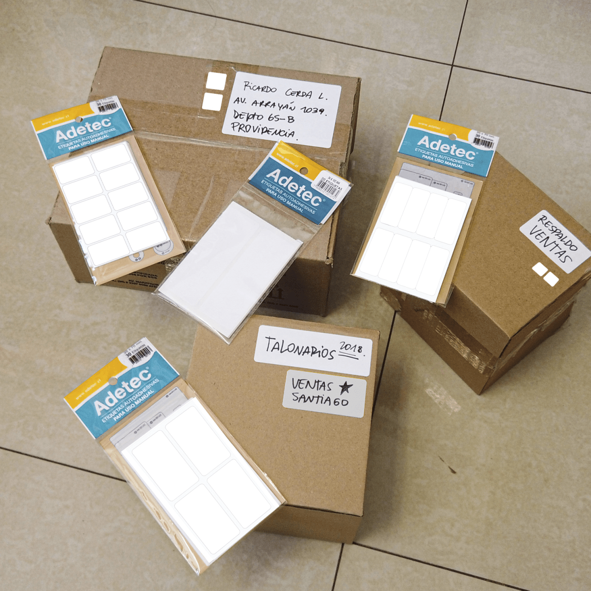 Etiqueta autoadhesiva Adetec rectangular 1,2 cm x 0,8 cm blanca-1