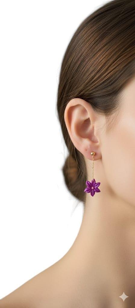 Aros Largos Flor Morada con Cadena – Diseño Artesanal en Arcilla Polimérica-2