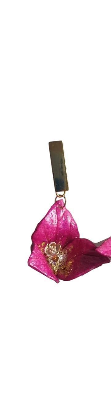 Pendientes Flor Fucsia con Brillo Dorado-1