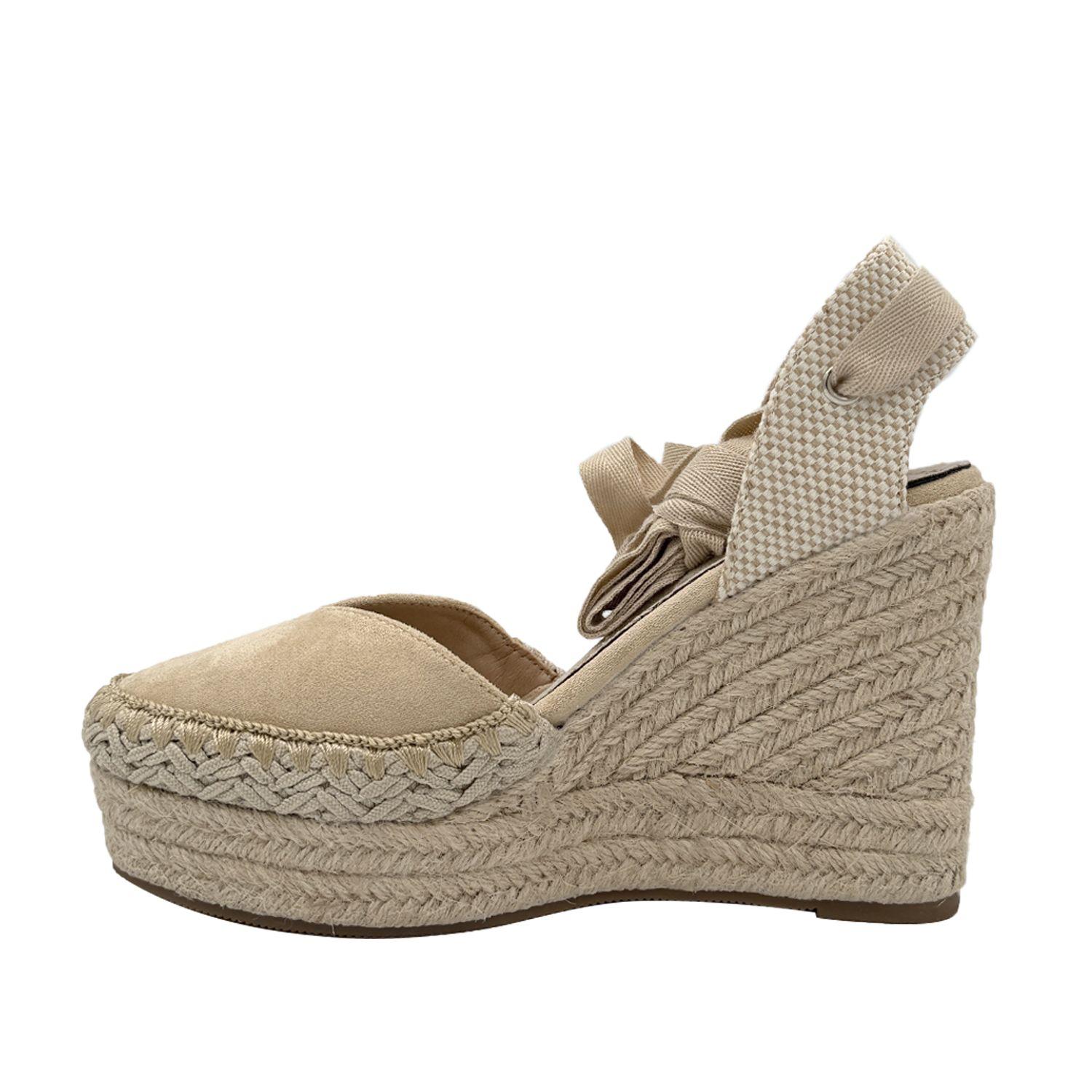 Sandalia con amarre Beige Danicolle-2