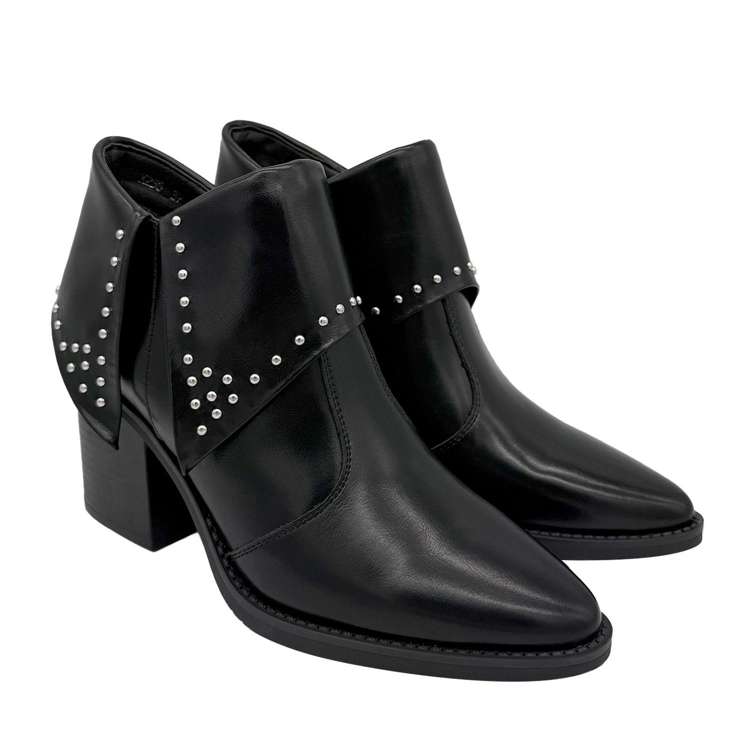 Botin para mujer solapa con tachas negro Danicolle-1