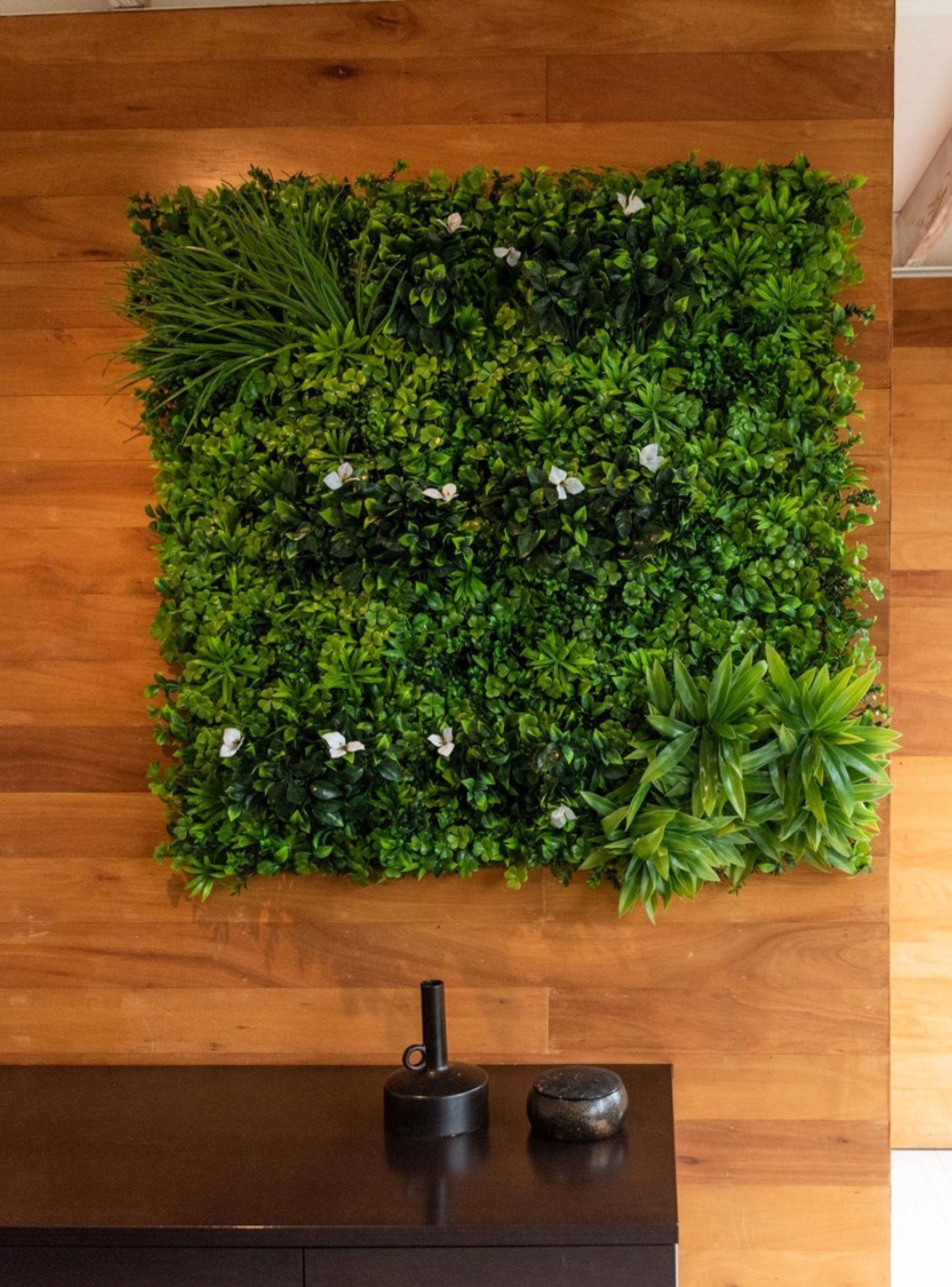 Pasto Mural Premium con Flores blancas 100 x 100 cm con Protección UV-1