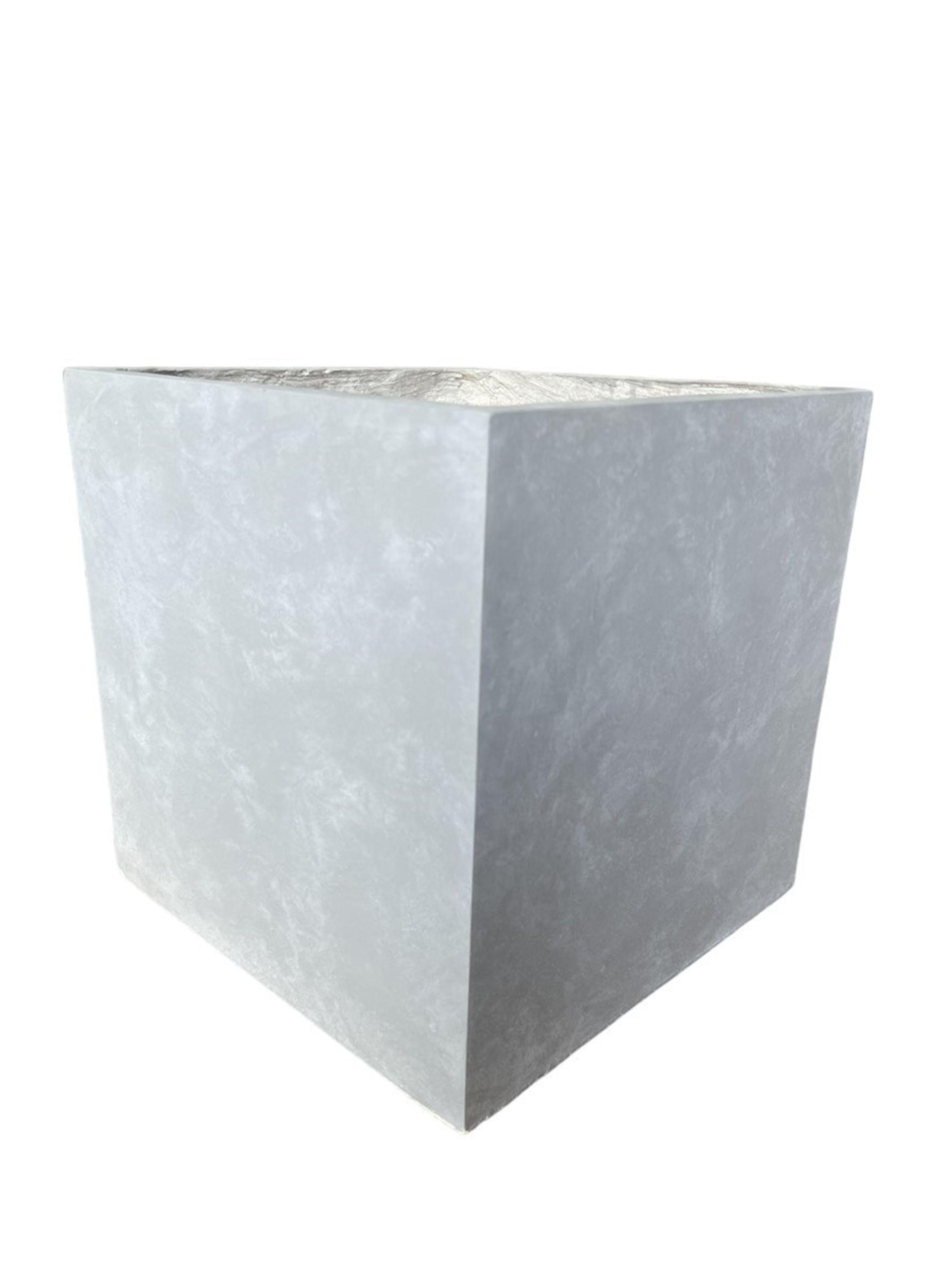 Macetero cuadrado XL color gris Vadell Home-0