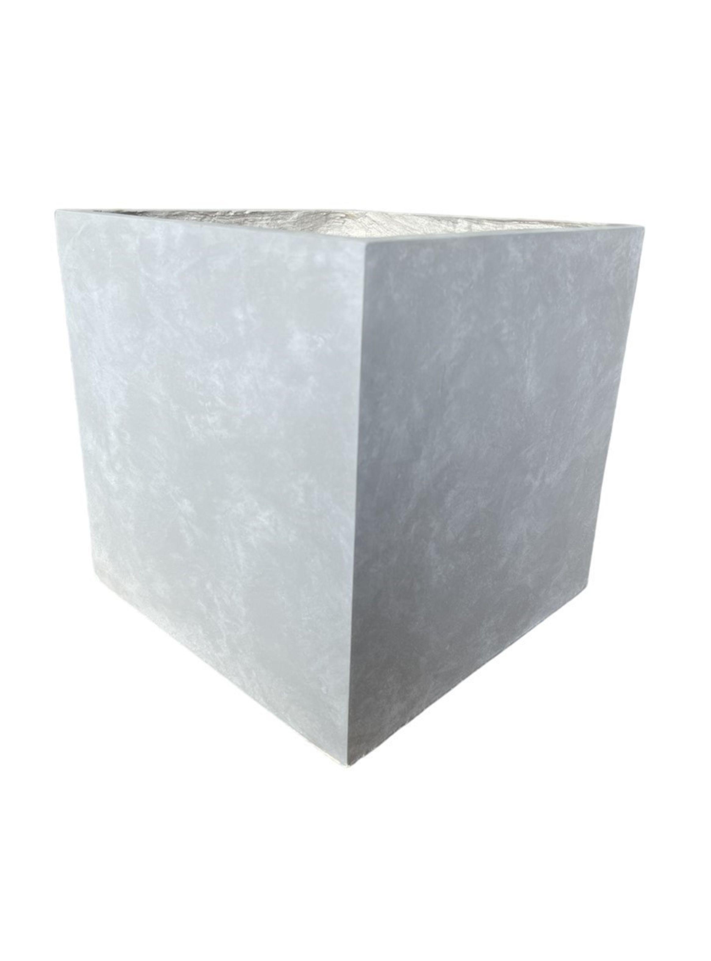 Macetero cuadrado L color gris Vadell Home-0