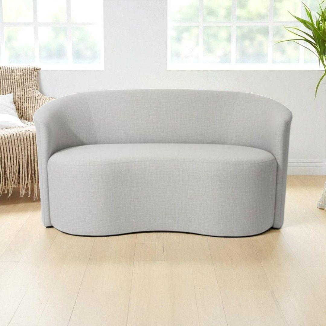 SOFA CURVO EN LINO GRIS CLARO-3