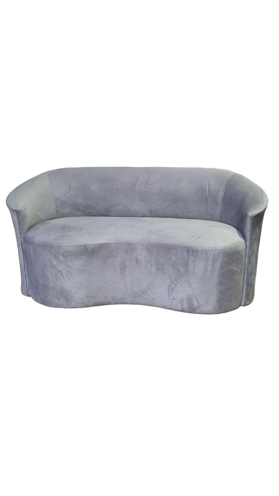 SOFA CURVO EN FELPA GRIS CLARO-0