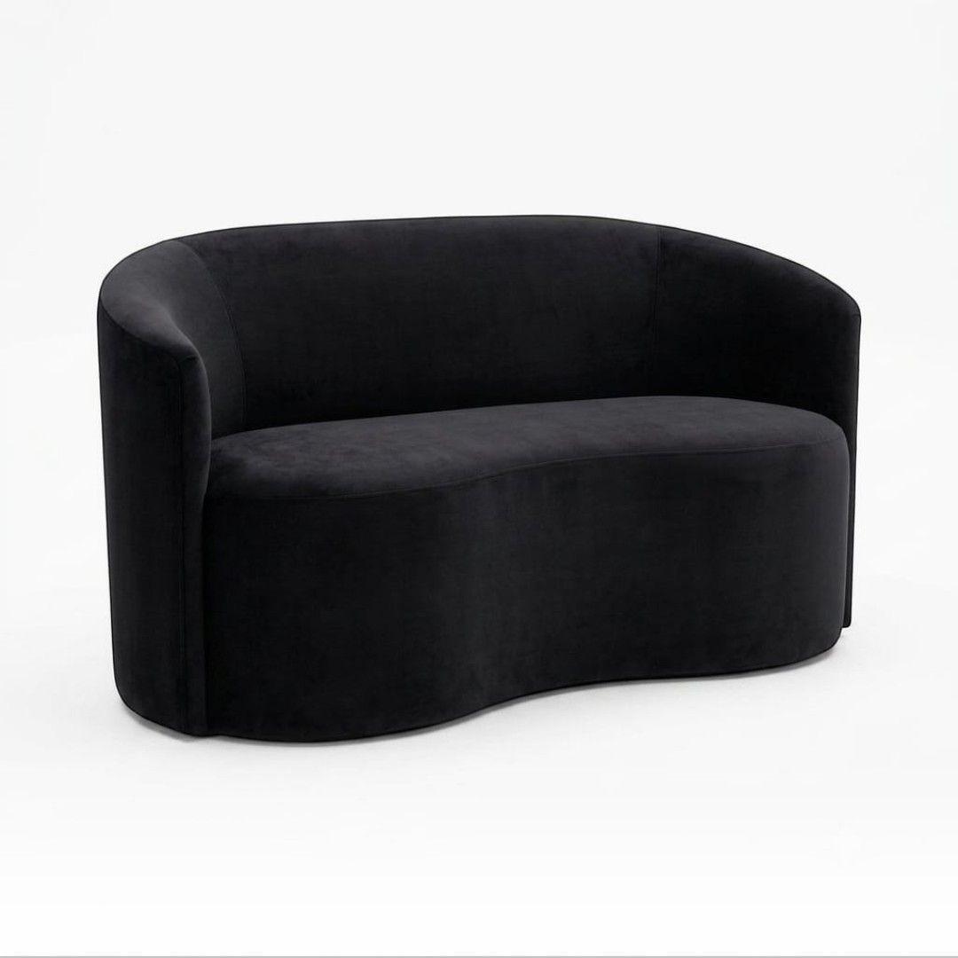 SOFA CURVO EN FELPA NEGRA-2