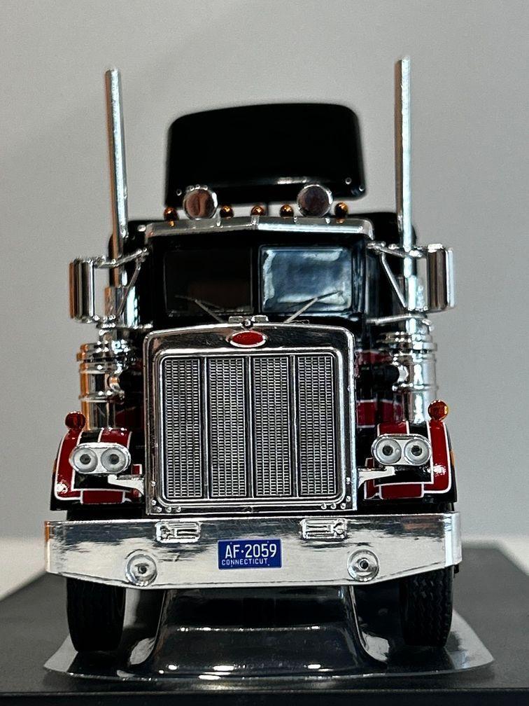 Camión Peterbilt 359 Tractor Truck 1973 – Ixo Models. Miniatura escala 1:43-2