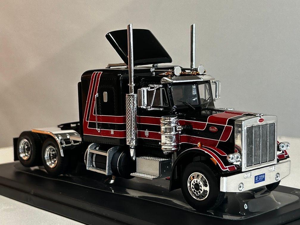 Camión Peterbilt 359 Tractor Truck 1973 – Ixo Models. Miniatura escala 1:43-3