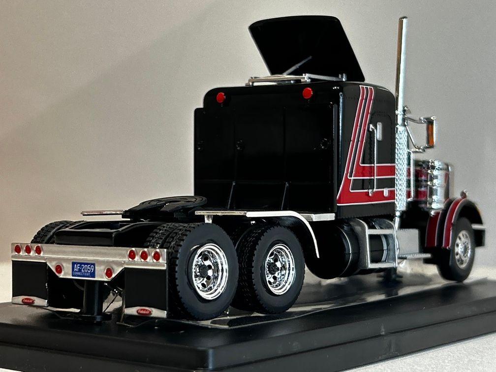 Camión Peterbilt 359 Tractor Truck 1973 – Ixo Models. Miniatura escala 1:43-5