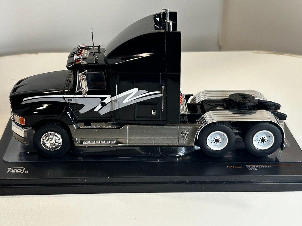 Camión Ford Aeromax Tractor Truck 1990 – Ixo Models. Miniatura escala 1:43-3