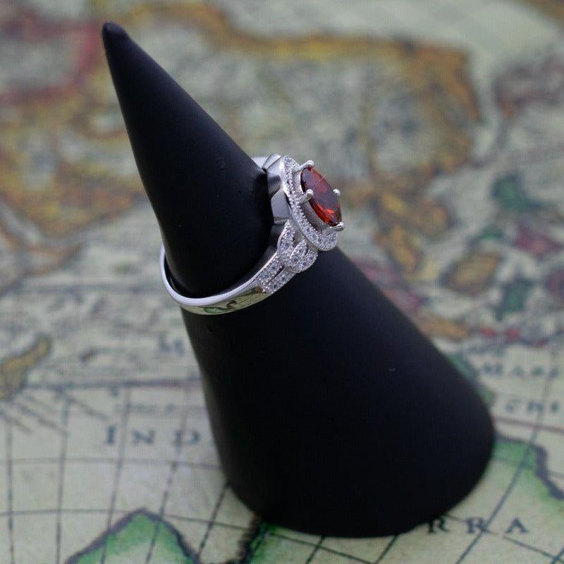 Anillo Plata 925 Circón Rojo Ovalado con Halo-2