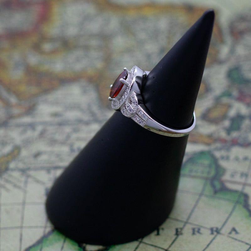 Anillo Plata 925 Circón Rojo Ovalado con Halo-4