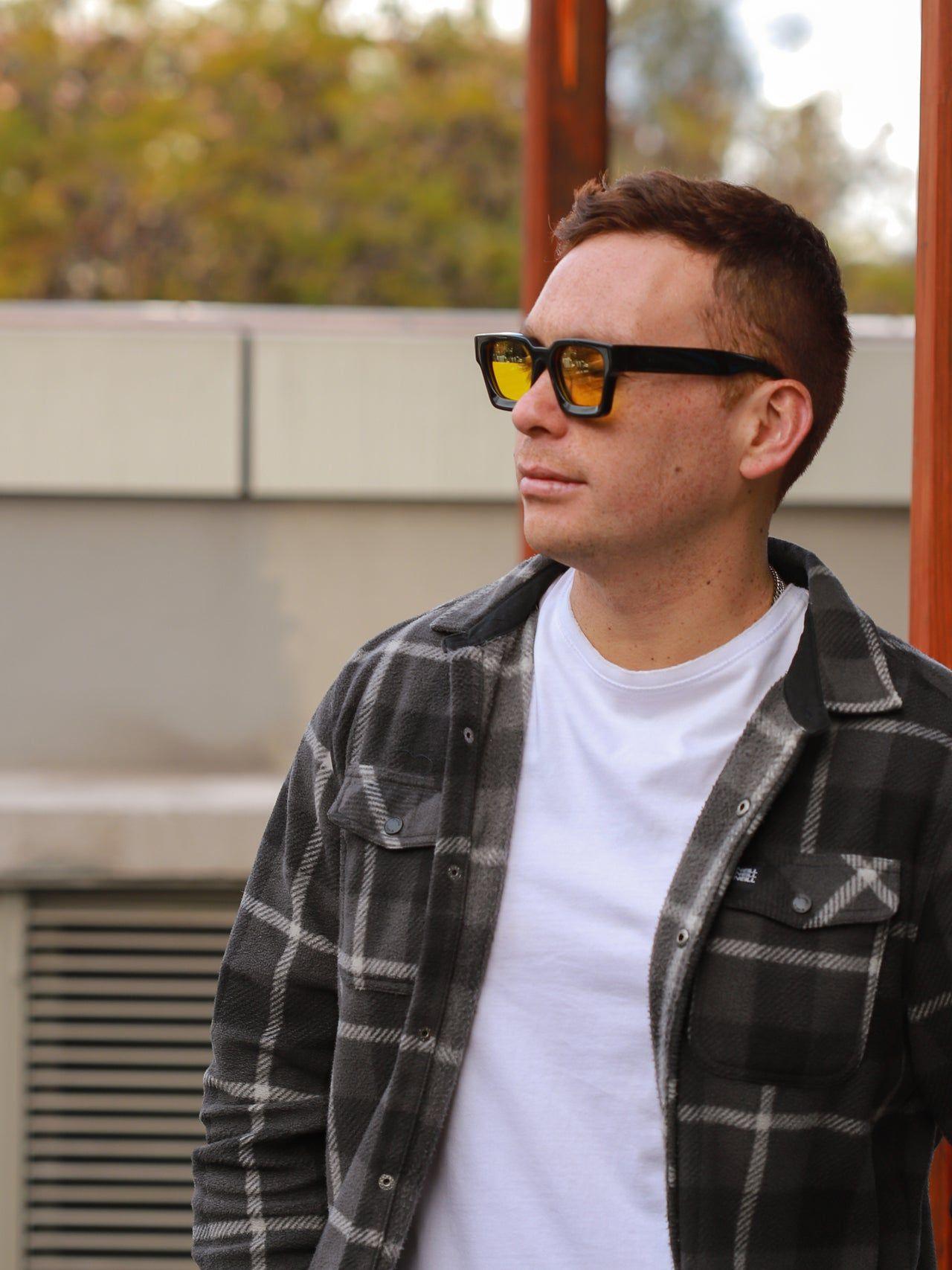 Lentes De Sol Micenas Black and Yellow - Untold-2