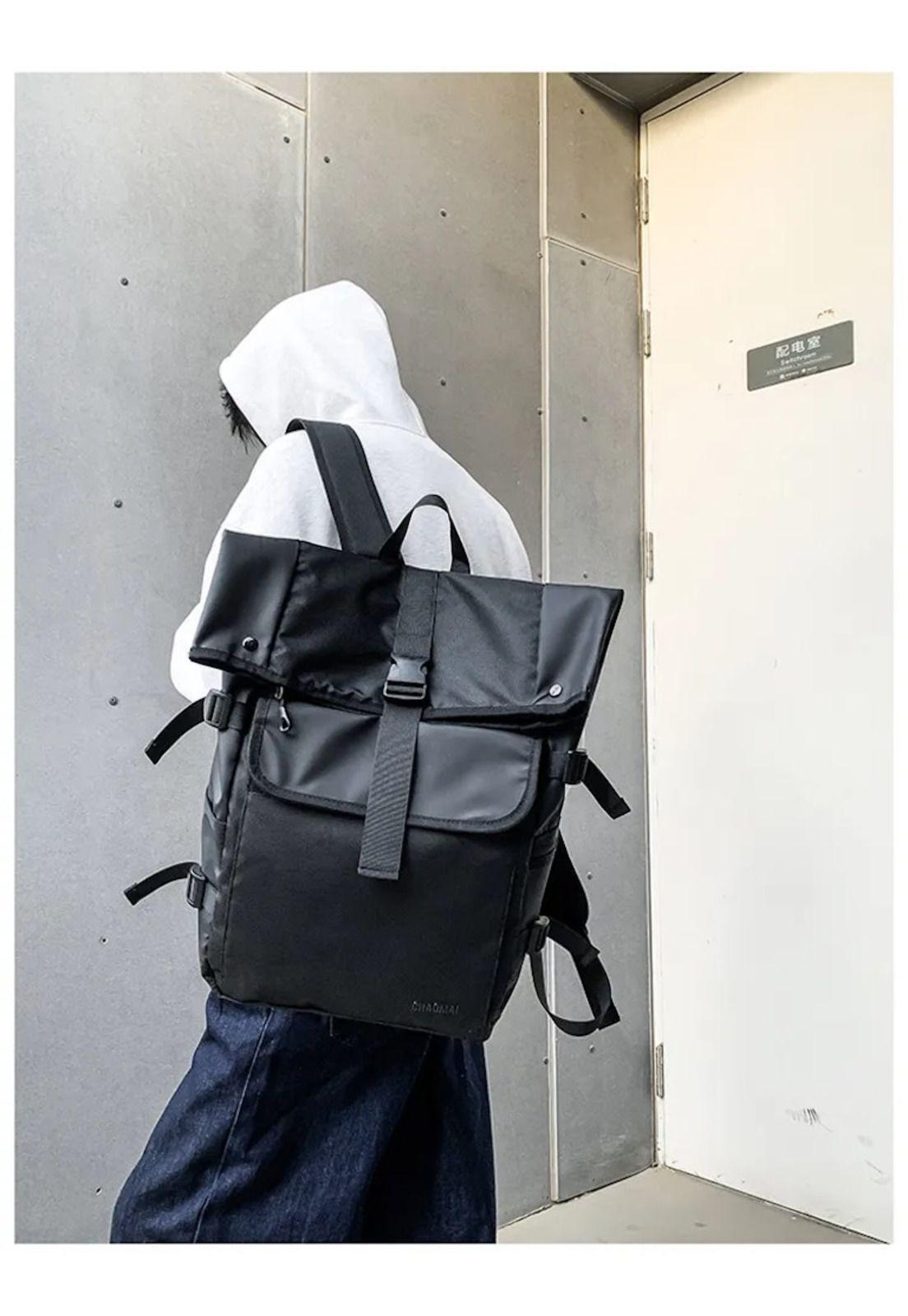 Mochila Urbana Negra Porta Notebook Hebilla Unisex-4