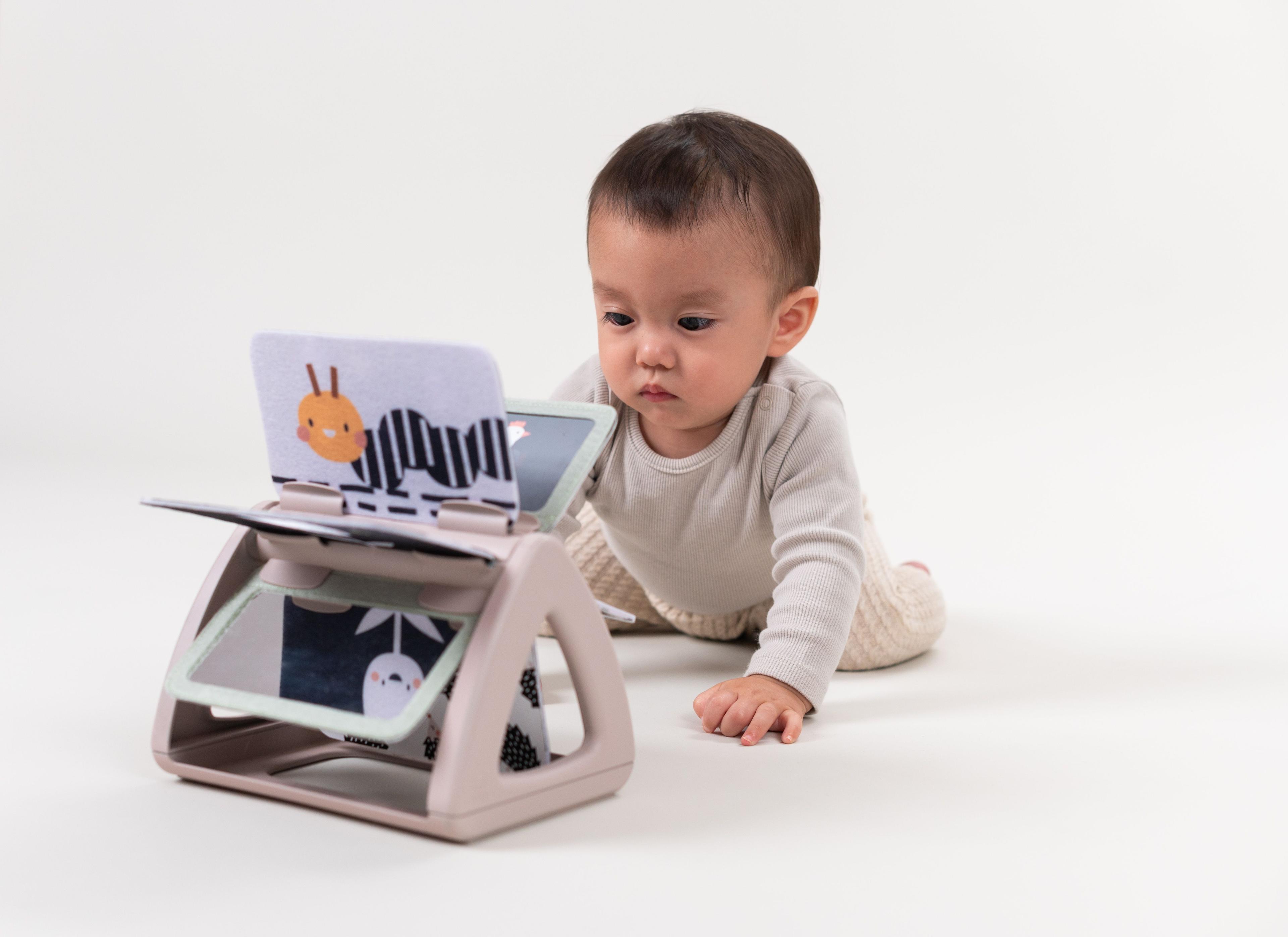 Libro Giratorio De Actividades Blanco y Negro -2