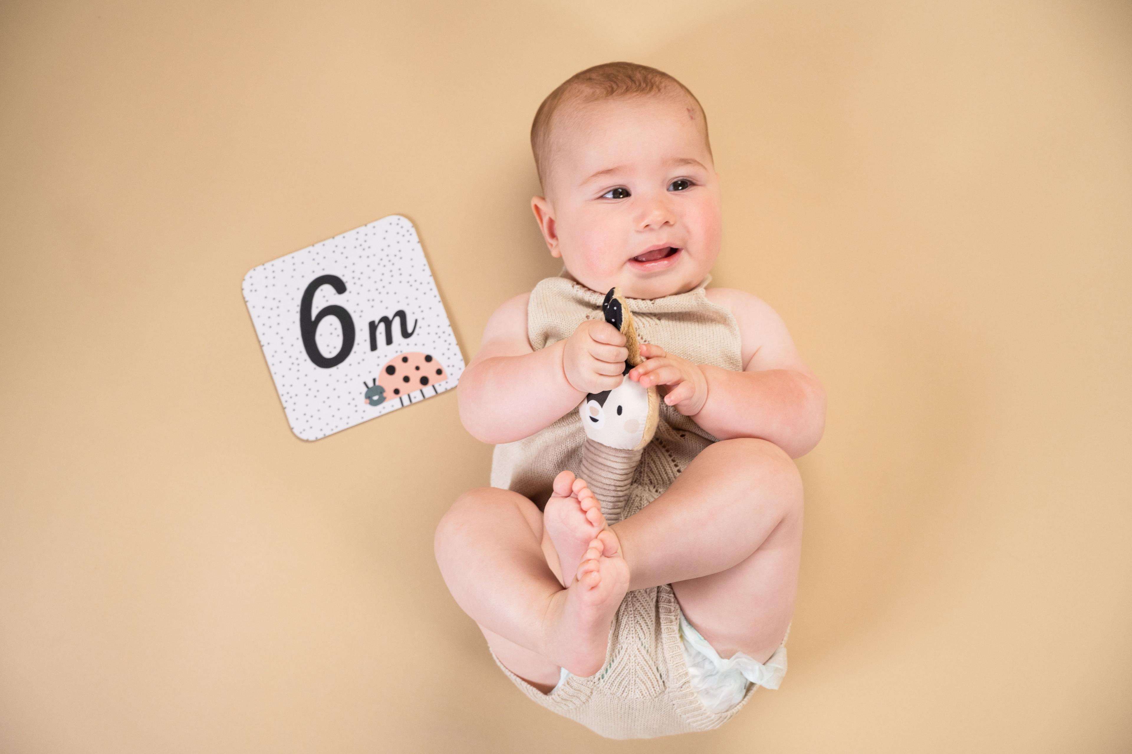 Kit para recién nacido en blanco y negro-4